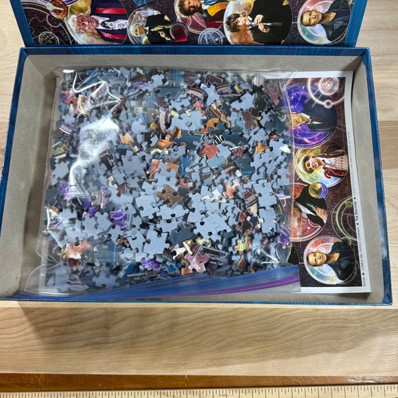 1000 pc. Jigsaw puzzle Doctor Who "The Doctors" EUC - Picture 4 of 7